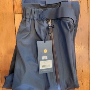 Fjallraven Shell Rain Pants Sz 32 NEW